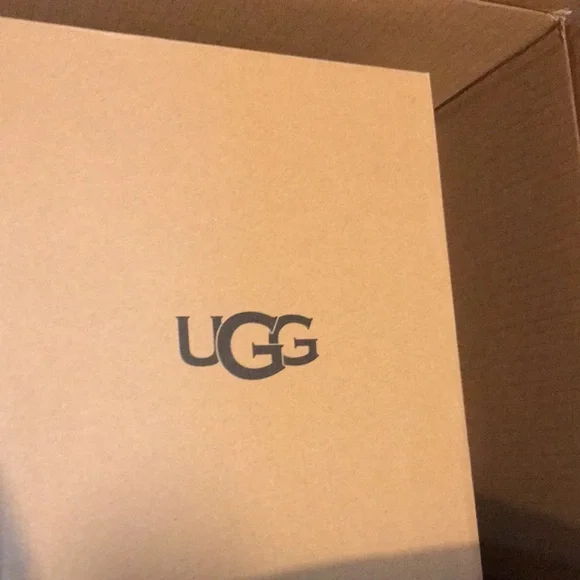 COPY - UGG MINI BOOT - Picture 5 of 6
